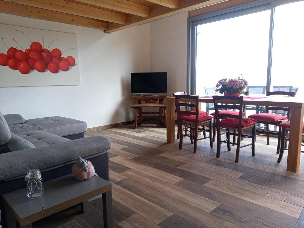 Casa Vacanze Ca'Del Miro Montemezzo Bugiallo Luaran gambar